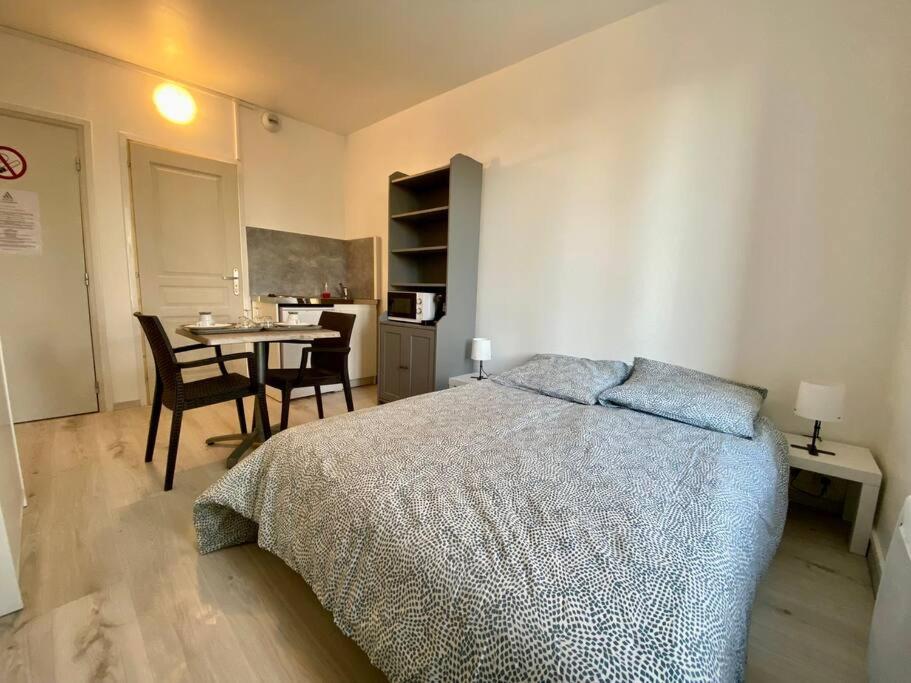 105 Studio Immeuble Perseverance Conflans-en-Jarnisy Экстерьер фото